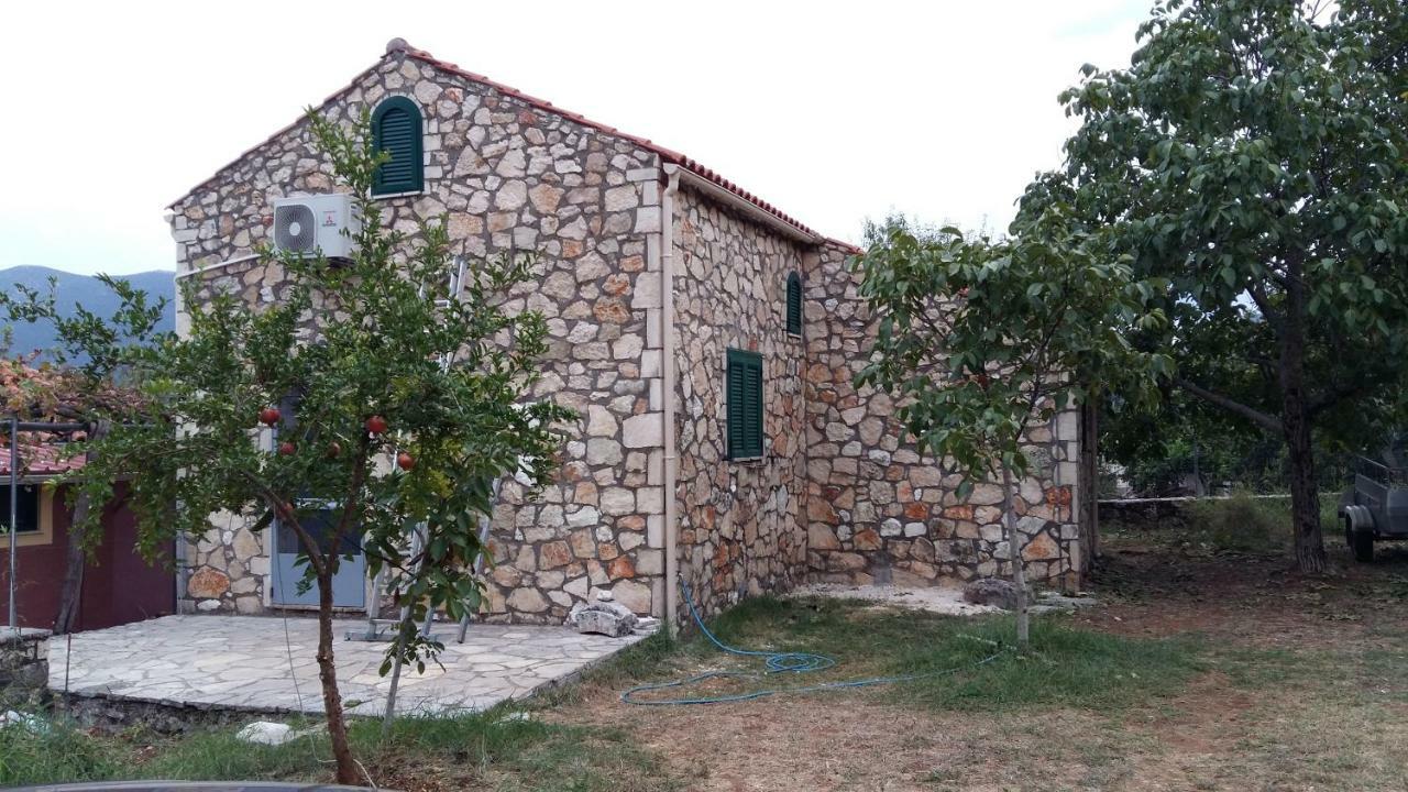 Villa The Stone House-Zacharatos Nikolaos Pouláta Exterior foto